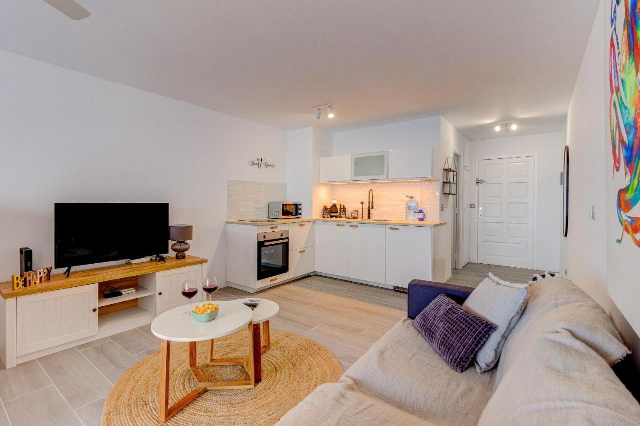 Ocean Loka Apartment Callao Salvaje Luaran gambar